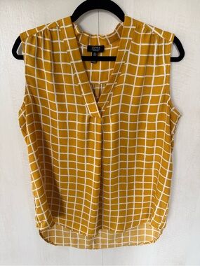 Jones New York Sleeveless V-Neck Top – Mustard Yellow Grid Print, Size Medium